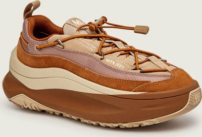 Buty sportowe damskie na wiosnę Moon Boot ze sklepu: Gomez Fashion Store w kategorii: Buty sportowe damskie - zdjęcie 874714-BD9-10338_MB265W000014183