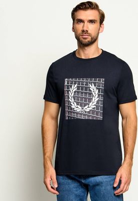 T-shirt męski w stylu młodzieżowym Fred Perry ze sklepu: Gomez Fashion Store w kategorii: T-shirty męskie - zdjęcie 874714-BD9-10338_FR265M000032006