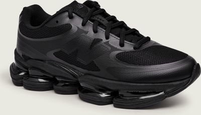 Buty sportowe męskie jesienne New Balance ze sklepu: Gomez Fashion Store w kategorii: Buty sportowe męskie - zdjęcie 874714-BD9-10338_NE265U000006012
