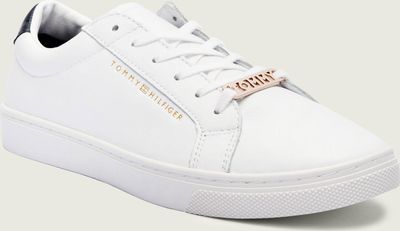 Trampki damskie wiosenne Tommy Hilfiger ze sklepu: Gomez Fashion Store w kategorii: Trampki damskie - zdjęcie 874714-BD9-10338_TH202W000297020