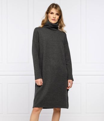Sukienka prosta Superdry ze sklepu: Gomez Fashion Store w kategorii: Sukienki - zdjęcie 874714-BD9-10338_SD211W000012983