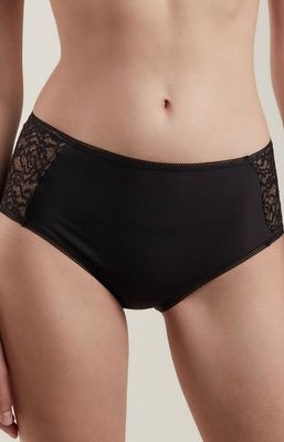 Majtki damskie klasyczne ze sklepu: Intymna w kategorii: Majtki damskie - zdjęcie 9621D59-45C-2676_164125