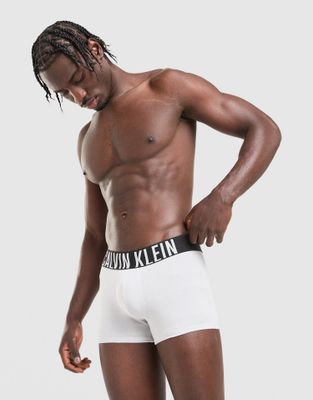 Majtki męskie Calvin Klein ze sklepu: JD Sports  w kategorii: Majtki męskie - zdjęcie 9C9C4A-9AA-13709_000NB3608A53V