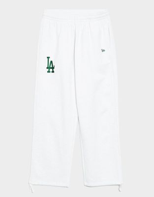 New Era - Spodnie męskie casual ze sklepu: JD Sports  w kategorii: Spodnie męskie