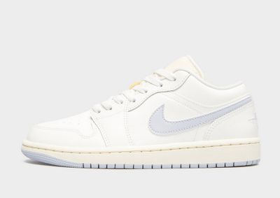 Buty sportowe damskie na wiosnę Jordan ze sklepu: JD Sports  w kategorii: Buty sportowe damskie - zdjęcie 9C9C4A-9AA-13709_DC0774-106