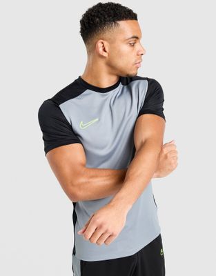 T-shirt męski na wiosnę Nike ze sklepu: JD Sports  w kategorii: T-shirty męskie - zdjęcie 9C9C4A-9AA-13709_HJ3791-067