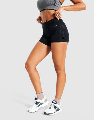Szorty na lato Nike ze sklepu: JD Sports  w kategorii: Szorty - zdjęcie 9C9C4A-9AA-13709_HV2368-010