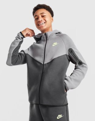 Nike - Bluza chłopięca jesienna ze sklepu: JD Sports  w kategorii: Bluzy chłopięce - zdjęcie 9C9C4A-9AA-13709_HV5867-015