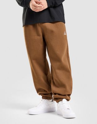 Spodnie męskie w militarnym stylu Nike ze sklepu: JD Sports  w kategorii: Spodnie męskie - zdjęcie 9C9C4A-9AA-13709_IH0717-235