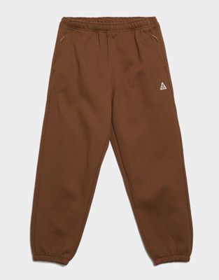 Spodnie męskie w militarnym stylu Nike ze sklepu: JD Sports  w kategorii: Spodnie męskie - zdjęcie 9C9C4A-9AA-13709_IH0717-235