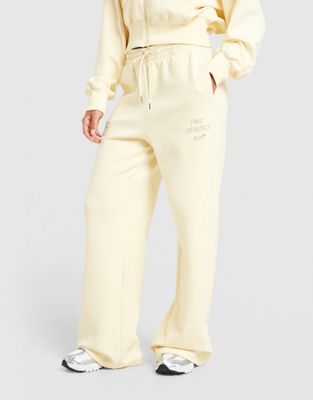 Spodnie damskie w sportowym stylu Nike ze sklepu: JD Sports  w kategorii: Spodnie damskie - zdjęcie 9C9C4A-9AA-13709_IO1297-744