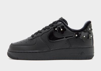 Buty sportowe damskie na wiosnę Nike ze sklepu: JD Sports  w kategorii: Buty sportowe damskie - zdjęcie 9C9C4A-9AA-13709_IR8637-001