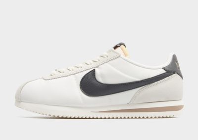 Buty sportowe damskie wiosenne Nike ze sklepu: JD Sports  w kategorii: Buty sportowe damskie - zdjęcie 9C9C4A-9AA-13709_IU7556-030