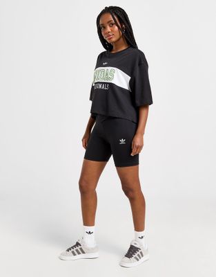 Szorty adidas ze sklepu: JD Sports  w kategorii: Szorty - zdjęcie 9C9C4A-9AA-13709_IZ1877