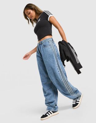 Jeansy damskie wiosenne adidas ze sklepu: JD Sports  w kategorii: Jeansy damskie - zdjęcie 9C9C4A-9AA-13709_KQ6476