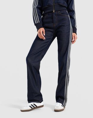 Jeansy damskie w miejskim stylu adidas ze sklepu: JD Sports  w kategorii: Jeansy damskie - zdjęcie 9C9C4A-9AA-13709_KQ6489
