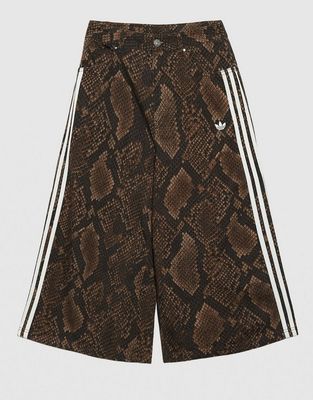 Szorty adidas ze sklepu: JD Sports  w kategorii: Szorty - zdjęcie 9C9C4A-9AA-13709_KX1900