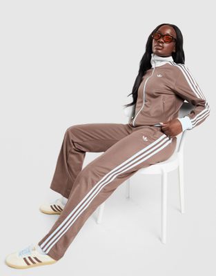 Spodnie damskie adidas ze sklepu: JD Sports  w kategorii: Spodnie damskie - zdjęcie 9C9C4A-9AA-13709_LC6460
