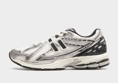 Buty sportowe damskie wiosenne New Balance ze sklepu: JD Sports  w kategorii: Buty sportowe damskie - zdjęcie 9C9C4A-9AA-13709_M1906RER