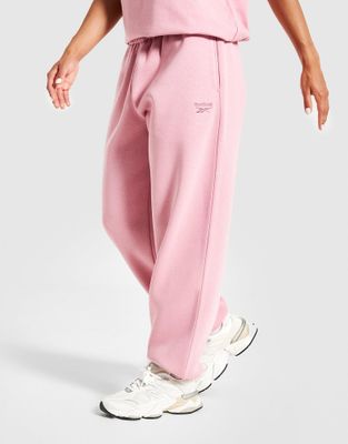 Reebok - Spodnie damskie na wiosnę ze sklepu: JD Sports  w kategorii: Spodnie damskie - zdjęcie 9C9C4A-9AA-13709_RK25102MGW100023