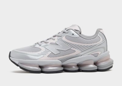 Buty sportowe damskie na wiosnę New Balance ze sklepu: JD Sports  w kategorii: Buty sportowe damskie - zdjęcie 9C9C4A-9AA-13709_U200035P