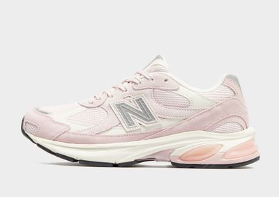 Buty sportowe damskie na wiosnę New Balance ze sklepu: JD Sports  w kategorii: Buty sportowe damskie - zdjęcie 9C9C4A-9AA-13709_U20106PT