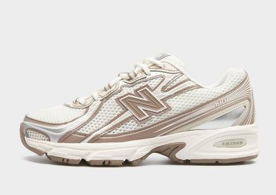 Buty sportowe damskie na wiosnę New Balance ze sklepu: JD Sports  w kategorii: Buty sportowe damskie - zdjęcie 9C9C4A-9AA-13709_U74015M