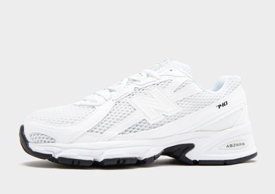 Buty sportowe damskie na wiosnę New Balance ze sklepu: JD Sports  w kategorii: Buty sportowe damskie - zdjęcie 9C9C4A-9AA-13709_U740WW2
