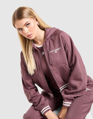 Bluza damska na jesień młodzieżowa New Balance ze sklepu: JD Sports  w kategorii: Bluzy damskie - zdjęcie 9C9C4A-9AA-13709_WJ62F3HZFTK