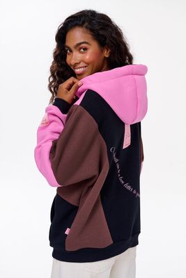 Bluza damska w stylu młodzieżowym NAOKO-STORE.pl ze sklepu: NAOKO w kategorii: Bluzy damskie - zdjęcie A8F38C0-26C-6400_15411844350325