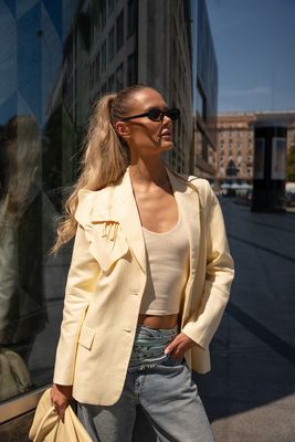 Marynarka na wiosnę casual NAOKO-STORE.pl ze sklepu: NAOKO w kategorii: Marynarki damskie - zdjęcie A8F38C0-26C-6400_15911977976181