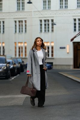 Sweter damski casualowy NAOKO-STORE.pl ze sklepu: NAOKO w kategorii: Swetry damskie