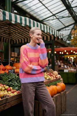 Sweter damski na zimę NAOKO-STORE.pl ze sklepu: NAOKO w kategorii: Swetry damskie - zdjęcie A8F38C0-26C-6400_15997796057461