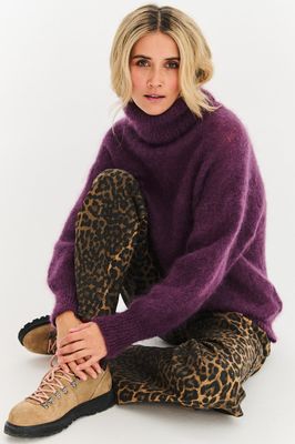 Sweter damski casual NAOKO-STORE.pl ze sklepu: NAOKO w kategorii: Swetry damskie - zdjęcie A8F38C0-26C-6400_15585520288117