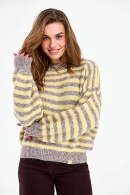 Sweter damski zimowy NAOKO-STORE.pl ze sklepu: NAOKO w kategorii: Swetry damskie - zdjęcie A8F38C0-26C-6400_15689700409717