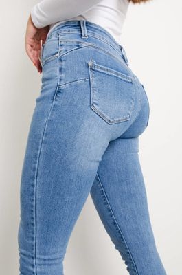Olika - Jeansy damskie na lato ze sklepu: olika.com.pl w kategorii: Jeansy damskie - zdjęcie AE84B5C-5EA-3073_13846