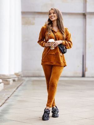 Dres damski casual Olika ze sklepu: olika.com.pl w kategorii: Dresy damskie - zdjęcie AE84B5C-5EA-3073_15389
