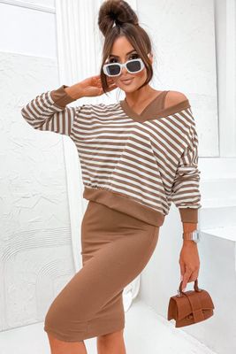 Olika - Sukienka dopasowana casual ze sklepu: olika.com.pl w kategorii: Sukienki - zdjęcie AE84B5C-5EA-3073_15414