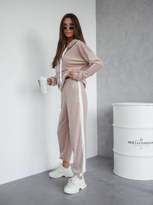 Olika - Dres damski na wiosnę ze sklepu: olika.com.pl w kategorii: Dresy damskie - zdjęcie AE84B5C-5EA-3073_19067