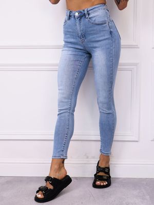 Jeansy damskie w miejskim stylu casual Olika ze sklepu: olika.com.pl w kategorii: Jeansy damskie - zdjęcie AE84B5C-5EA-3073_19344