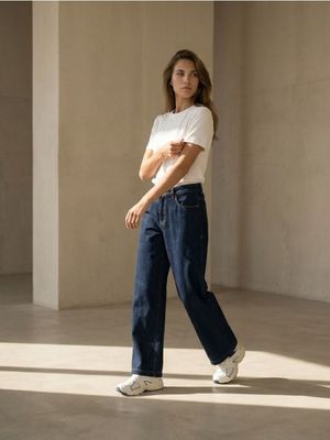 Jeansy damskie Sinsay ze sklepu: Sinsay w kategorii: Jeansy damskie - zdjęcie CC22A15-4CA-6968_004JS
