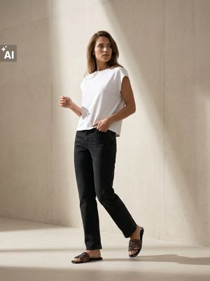 Jeansy damskie wiosenne Sinsay ze sklepu: Sinsay w kategorii: Jeansy damskie - zdjęcie CC22A15-4CA-6968_012JS