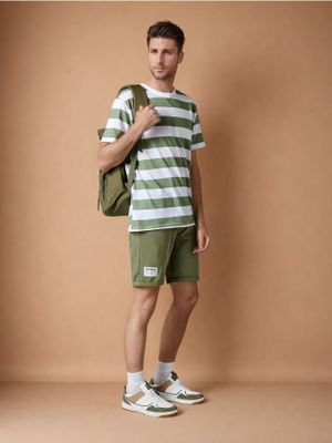 Spodenki męskie casual Sinsay ze sklepu: Sinsay w kategorii: Spodenki męskie - zdjęcie CC22A15-4CA-6968_022DW