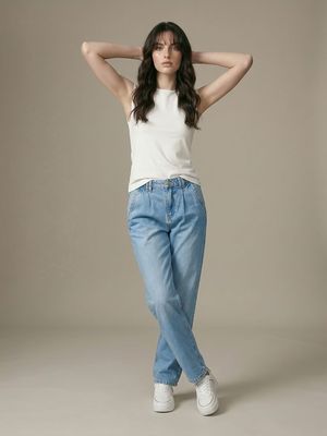 Jeansy damskie Sinsay ze sklepu: Sinsay w kategorii: Jeansy damskie - zdjęcie CC22A15-4CA-6968_037JS