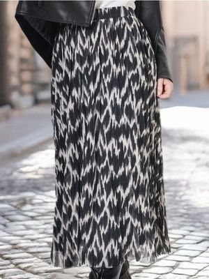 Spódnica casualowa Sinsay ze sklepu: Sinsay w kategorii: Spódnice - zdjęcie CC22A15-4CA-6968_042AM