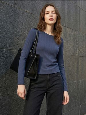 Bluzka damska Sinsay ze sklepu: Sinsay w kategorii: Bluzki damskie - zdjęcie CC22A15-4CA-6968_042HA
