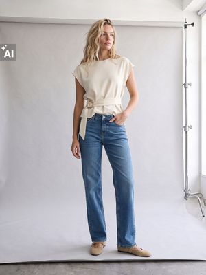 Jeansy damskie na wiosnę Sinsay ze sklepu: Sinsay w kategorii: Jeansy damskie - zdjęcie CC22A15-4CA-6968_054JS