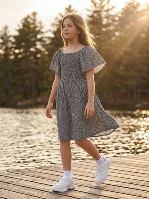 Sukienka dziewczęca na lato Sinsay ze sklepu: Sinsay w kategorii: Sukienki dziewczęce - zdjęcie CC22A15-4CA-6968_084IV