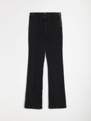 Jeansy damskie Sinsay ze sklepu: Sinsay w kategorii: Jeansy damskie - zdjęcie CC22A15-4CA-6968_116JS