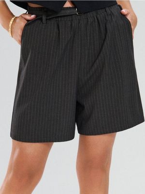 Szorty casual na lato Sinsay ze sklepu: Sinsay w kategorii: Szorty - zdjęcie CC22A15-4CA-6968_119FJ